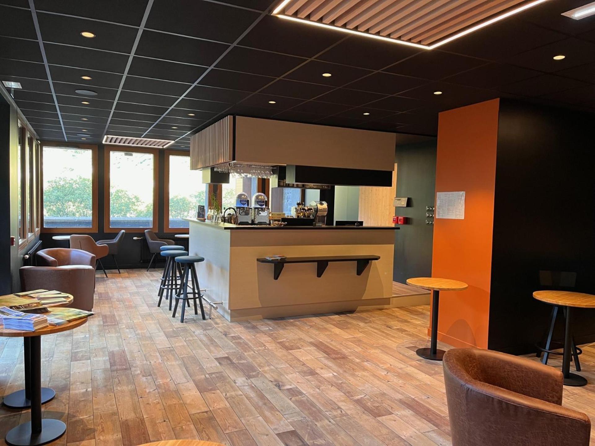 לה מן-דור Hotel Du Puy Ferrand , Restaurant La Table De L'Ours מראה חיצוני תמונה