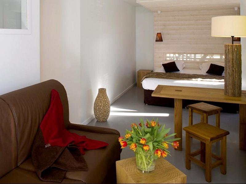 לה מן-דור Hotel Du Puy Ferrand , Restaurant La Table De L'Ours מראה חיצוני תמונה